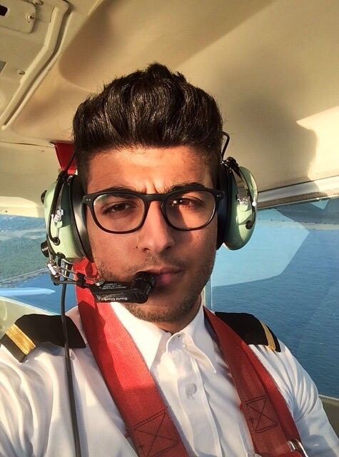 أبو بكر الصافي يُحلق بفنه إلى أبعد سماء